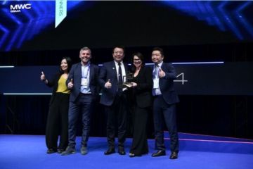 Huawei dan BJFF Raih "GSMA GLOMO Award" berkat Program TECH4ALL dalam Konservasi Ikan Salmon Norwegia