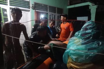 BPBD Padang evakuasi puluhan korban banjir di Alai Parak Kopi