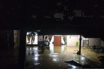 Ratusan rumah warga di Kurao Pagang Padang terendam banjir