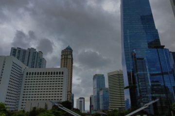DKI Jakarta diprakirakan berawan tebal pagi ini