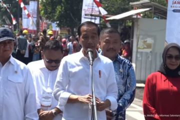 Presiden resmikan pelaksanaan Inpres Jalan Daerah Jatim bagian selatan