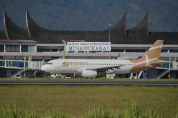 Kemenhub memastikan penerbangan di Bandara Minangkabau tak terganggu