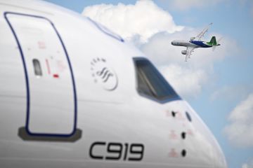 Pesawat jet C919 buatan China mengudara di rute reguler ketiga