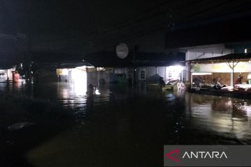 Banjir lebih dari 1 meter rendam rumah warga di Dadok Padang
