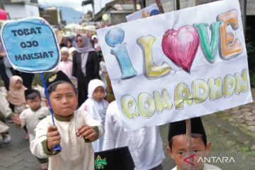 Kemeriahan pawai sambut Ramadhan 2445 H