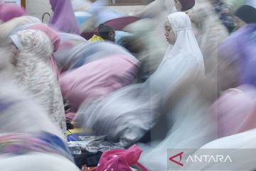 Shalat Tarawih pertama warga Muhammadiyah di Jakarta