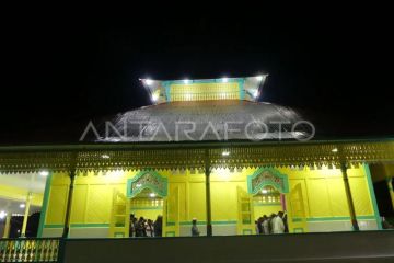 Warga Hila laksanakan shalat tarawih