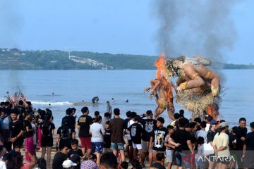 Pembakaran Ogoh-Ogoh setelah Nyepi