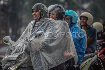 BMKG prakirakan seluruh Jakarta diguyur hujan ringan sejak siang