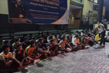 Pemko Pekanbaru minta camat dan lurah pantau Pengungsi Rohingya