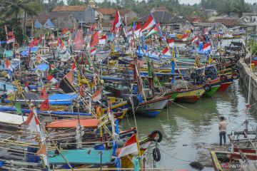 Nelayan tidak melaut karena cuaca buruk di perairan Selat Sunda