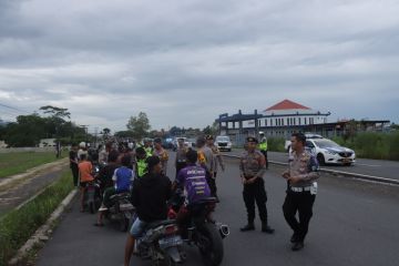 Polisi bubarkan balap liar, amankan 120 motor di Lampung Selatan