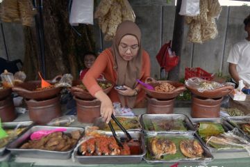 Pasar Ramadhan di Bandar Lampung ramai pengunjung