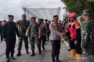 Kapolda prioritaskan evakuasi pengungsi dalam penanganan banjir Jateng
