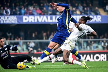 AC Milan bawa pulang tiga poin setelah menang 3-1 di markas Verona