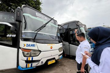 Damri "ramp check" armada pastikan laik jalan di periode Lebaran 2024