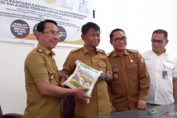 Gubernur Sulteng berikan bantuan cadangan pangan ke Pemkab Sigi 35 ton