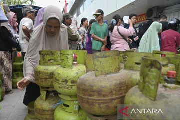 Operasi pasar elpiji subsidi di Palu