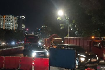 Aksi di depan DPR RI sebabkan kemacetan di Jalan Gatot Subroto