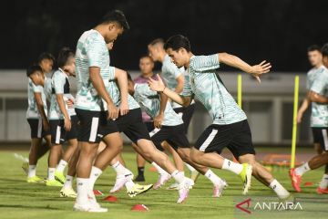 Latihan Timnas Indonesia jelang melawan Vietnam