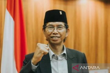 DPRD Surabaya dukung program pemkot "Satu Gamis Satu Sarjana"