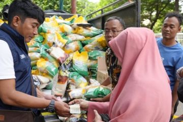 Bulog kembali jual sembako murah di dua lokasi Jakarta Barat
