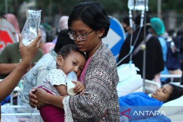 Sejumlah rumah & fasilitas rusak akibat gempa Tuban, dua luka