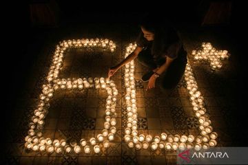 Peringatan Earth Hour untuk hemat listrik