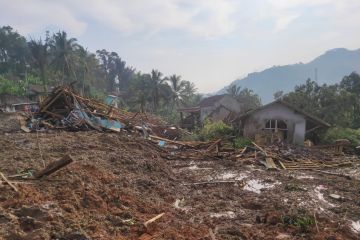 BPBD Jabar-SAR fokus cari 10 warga tertimbun longsor di Bandung Barat