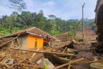 Pemkab Bandung Barat pastikan kebutuhan dasar korban longsor terpenuhi