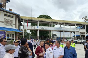 Komisi V DPR RI minta tertibkan terminal bayangan di Terminal Rajabasa