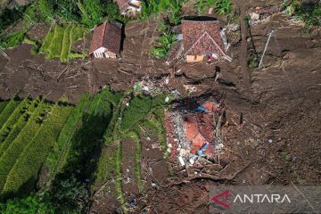 BNPB ungkap alih fungsi hutan memperparah longsor di Bandung Barat