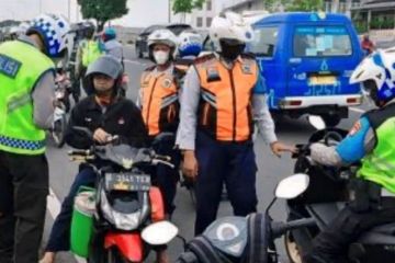 Polisi tilang 1.965 kendaraan bermotor di Jakarta karena lawan arah