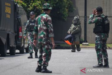 Kompi Jihandak sisir material serpihan ledakan Gudmurah Kodam Jaya