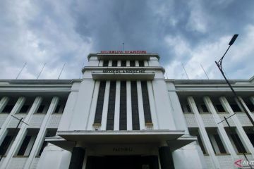 Memundurkan waktu di Museum Mandiri