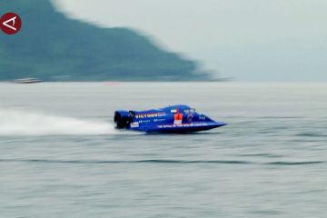 Andersson dan Stark terbaik pada Sprint Race F1 Powerboat Danau Toba