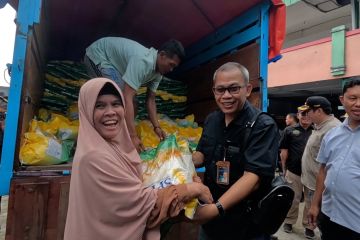 Bulog Bogor distribusikan 20 ton beras SPHP di Pasar Cigombang