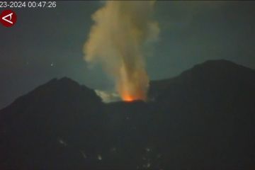 Gunung Semeru terjadi 3 kali erupsi pada Sabtu 23 Maret