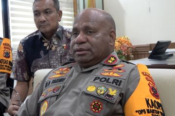 Polda Papua kirim 1 pleton Brimob kejar KKB penembak Polisi di Paniai