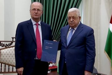 Presiden Abbas tugaskan M Mustafa bentuk pemerintahan baru Palestina