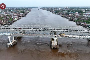 Progres duplikasi Jembatan Kapuas capai 99 persen