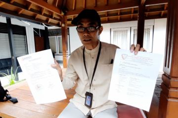Seorang warga laporkan Komisioner KPU dan Bawaslu Lombok Tengah