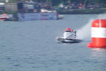 Pembalap F1 Powerboat 2024 mulai jajal lintasan Danau Toba