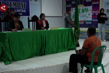 Untuk pertama kali, pelanggar lalu lintas di Ambon jalani sidang