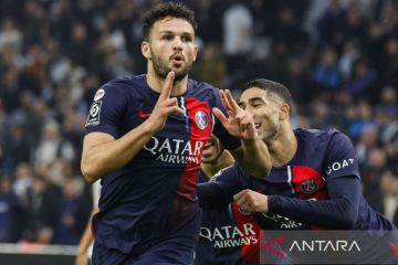 Sepuluh pemain PSG sukses amankan kemenangan 2-0 atas Marseille