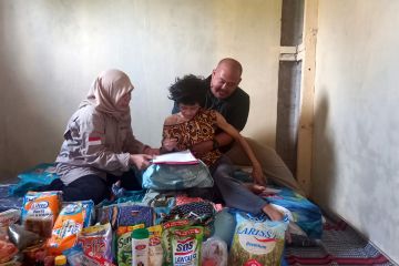 Kemensos bantu pengobatan sekeluarga lumpuh di Lebak Banten