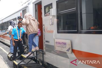 KAI Tanjungkarang sebut 23.320 pemudik gunakan kereta api