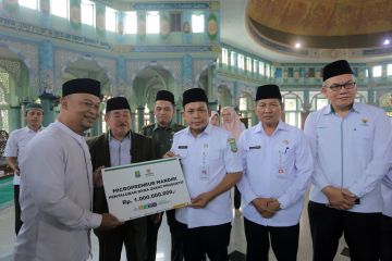 Pemkot Tangerang serahkan dana zakat Rp3,4 miliar ke Baznas