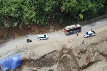 Pemprov Bengkulu siagakan alat berat di jalur mudik rawan longsor