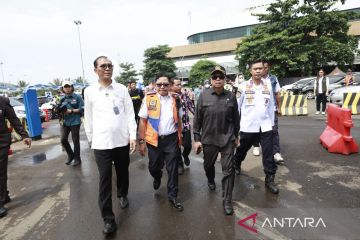 Rombongan anggota DPR cek kesiapan Pelabuhan Merak pada Jumat